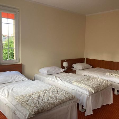Hotel Gryf Koscierzyna Bagian luar foto