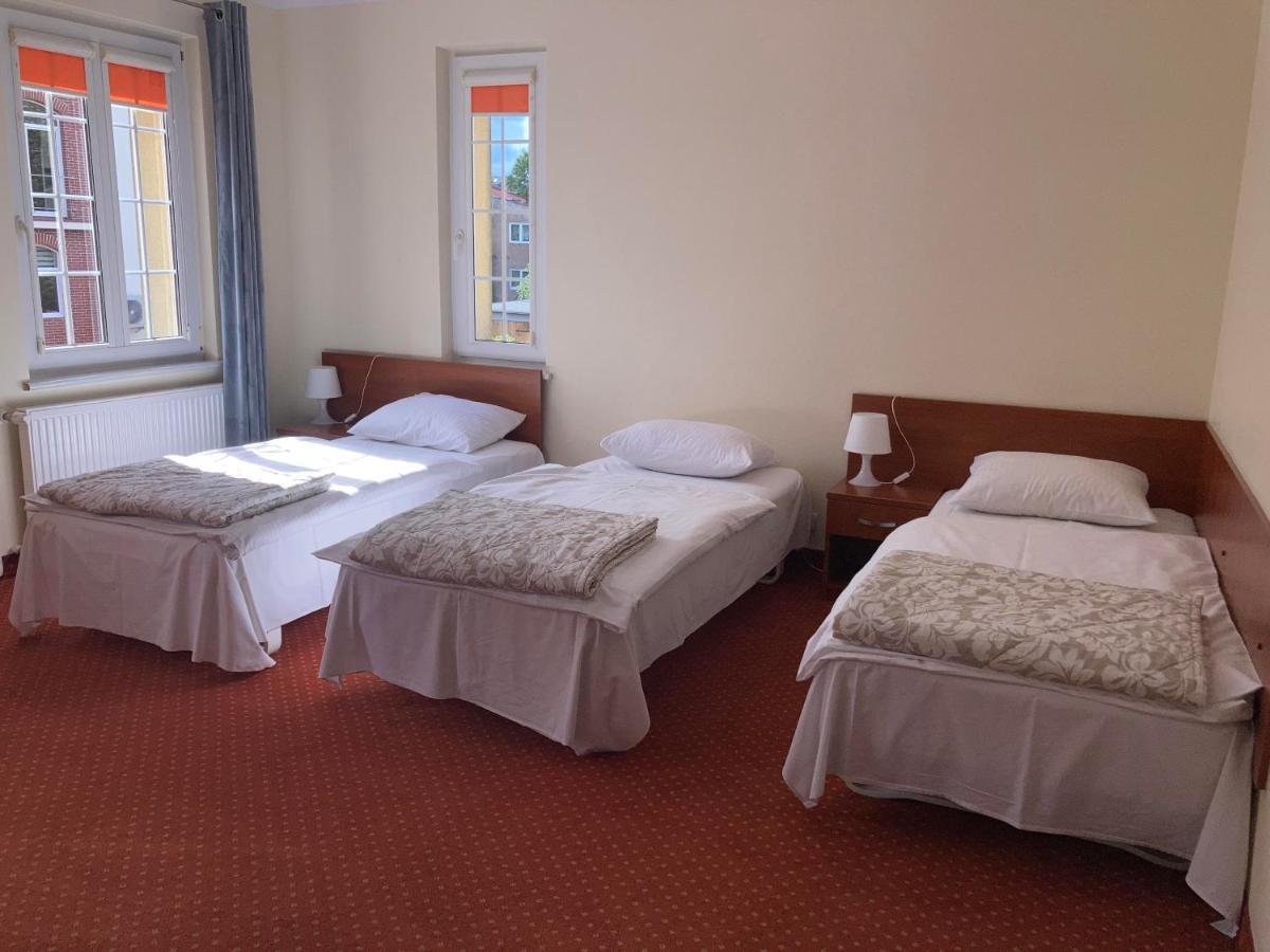 Hotel Gryf Koscierzyna Bagian luar foto
