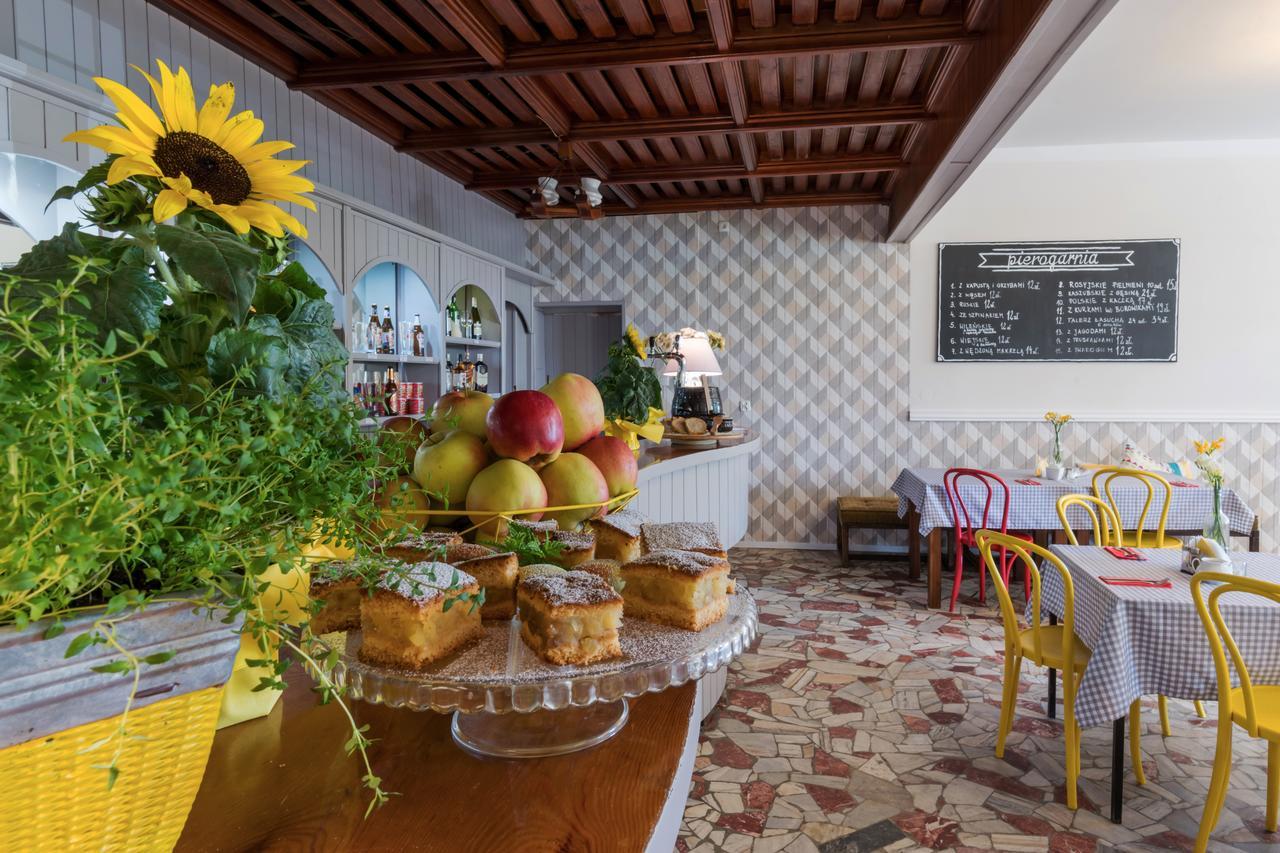 Hotel Gryf Koscierzyna Bagian luar foto