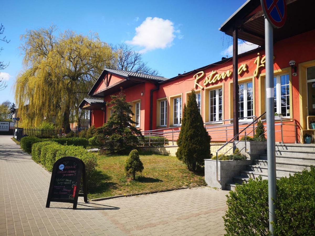 Hotel Gryf Koscierzyna Bagian luar foto